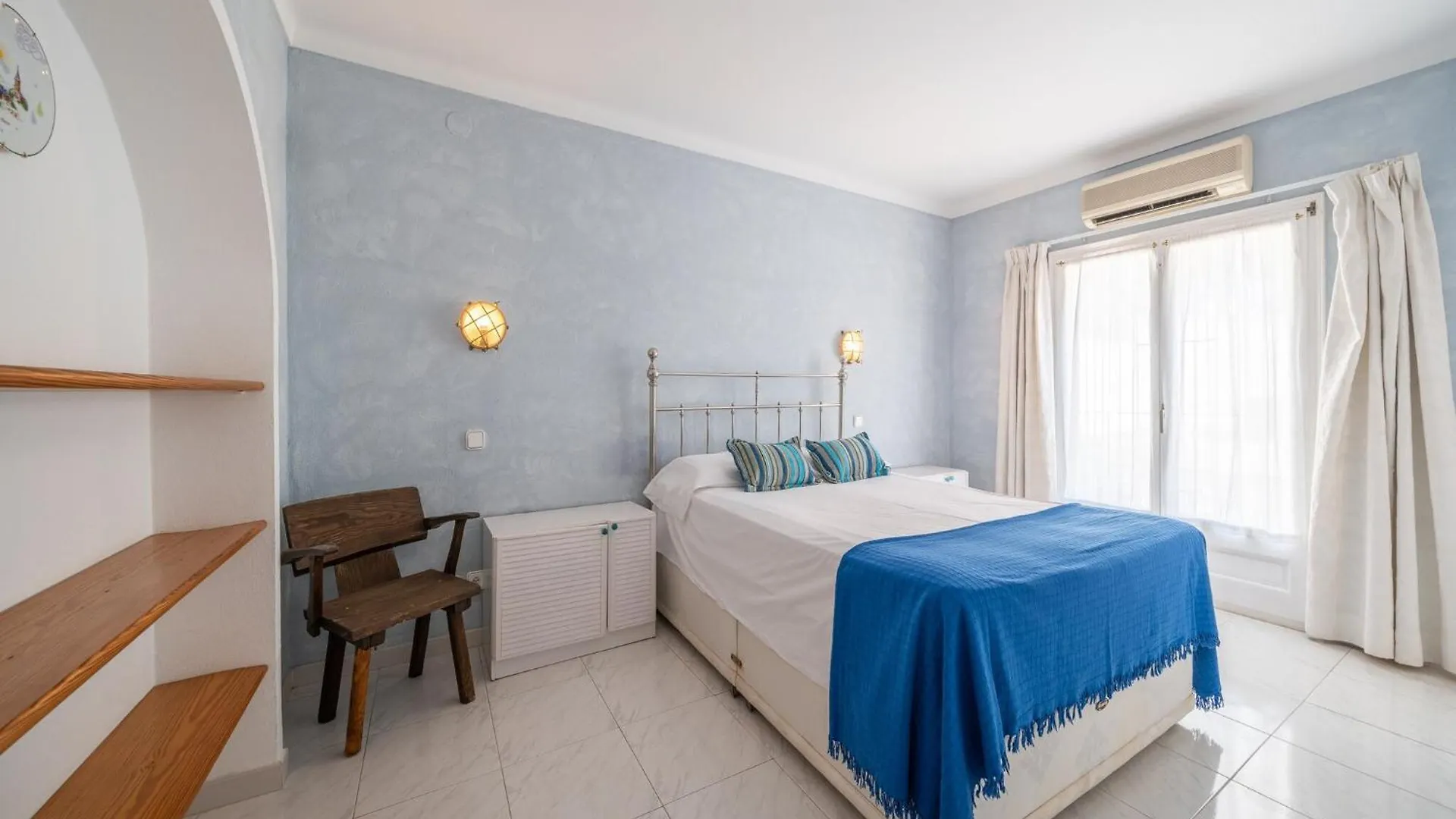 Elegant Villa For 8 People L' Escala Spagna
