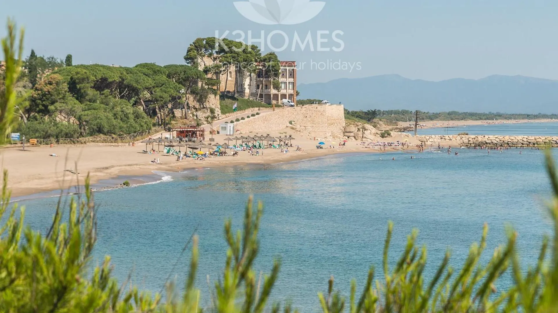 Elegant Villa For 8 People L' Escala